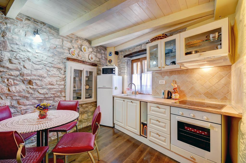Apartment Etta Fažana Rom bilde